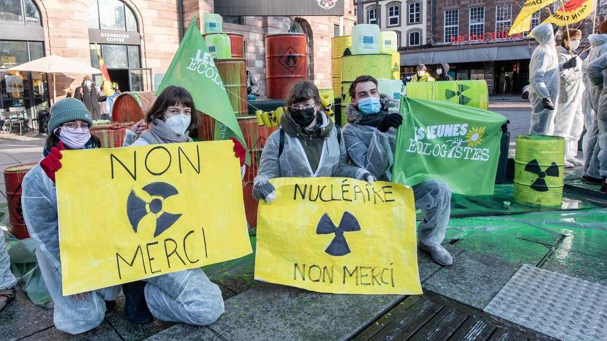 Straßburg, Januar 2022: Aktivist:innen protestieren gegen die Einstufung der EU von Atomkraft und Erdgas als nachhaltige Energieträger. Fotos: Jens Volle