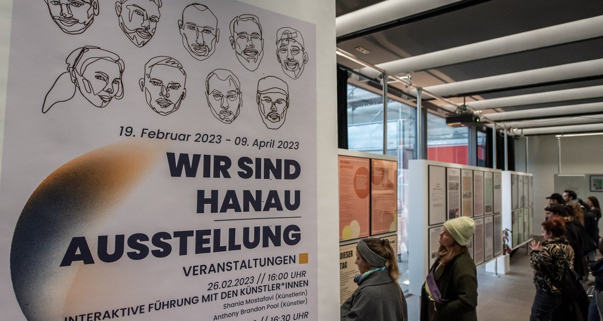 Aktion Nummer 3: Im Württembergischen Kunstverein eröffnete eine Ausstellung zu Hanau.