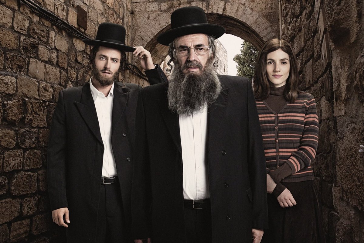 Die "Shtisel"-Mania rund um Rabbi Shulem Shtisel (Mitte) geht in die nächste Runde. Foto: Yes Studios