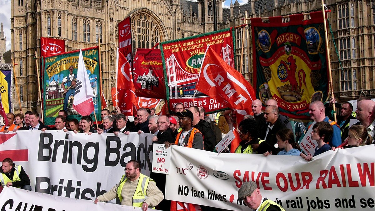 Streikende in London: Die Bahngewerkschaft RMT hat zum Arbeitskampf gerufen. Foto: Pit Wuhrer